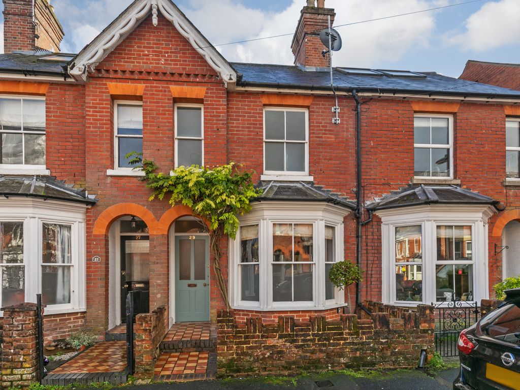 3 bed terraced house for sale in Fairfield Road, Winchester SO22, £