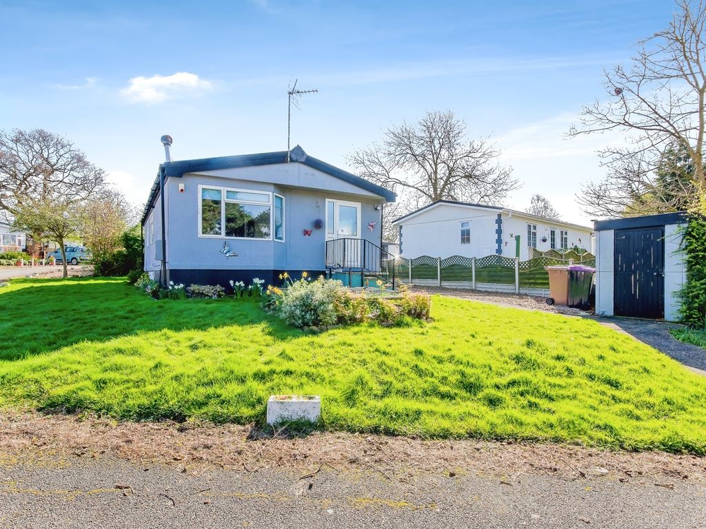 3 bed lodge for sale in Westgate Park, Sleaford NG34, £85,000 Zoopla