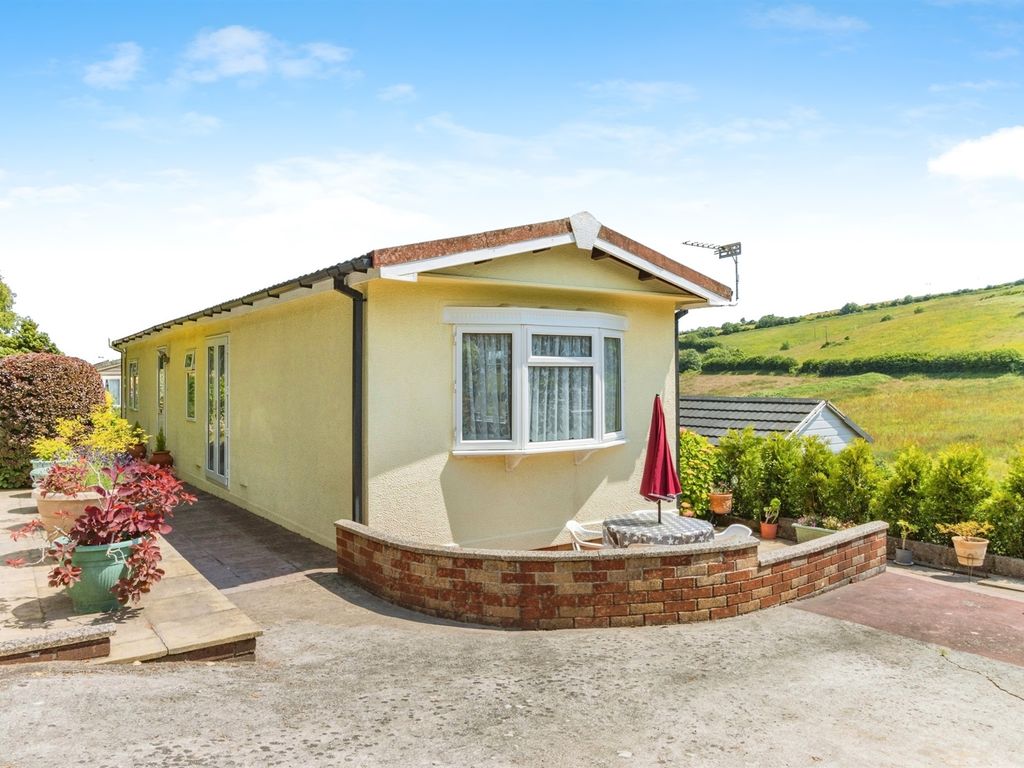 2 bed mobile/park home for sale in Beechdown Park, Totnes Road