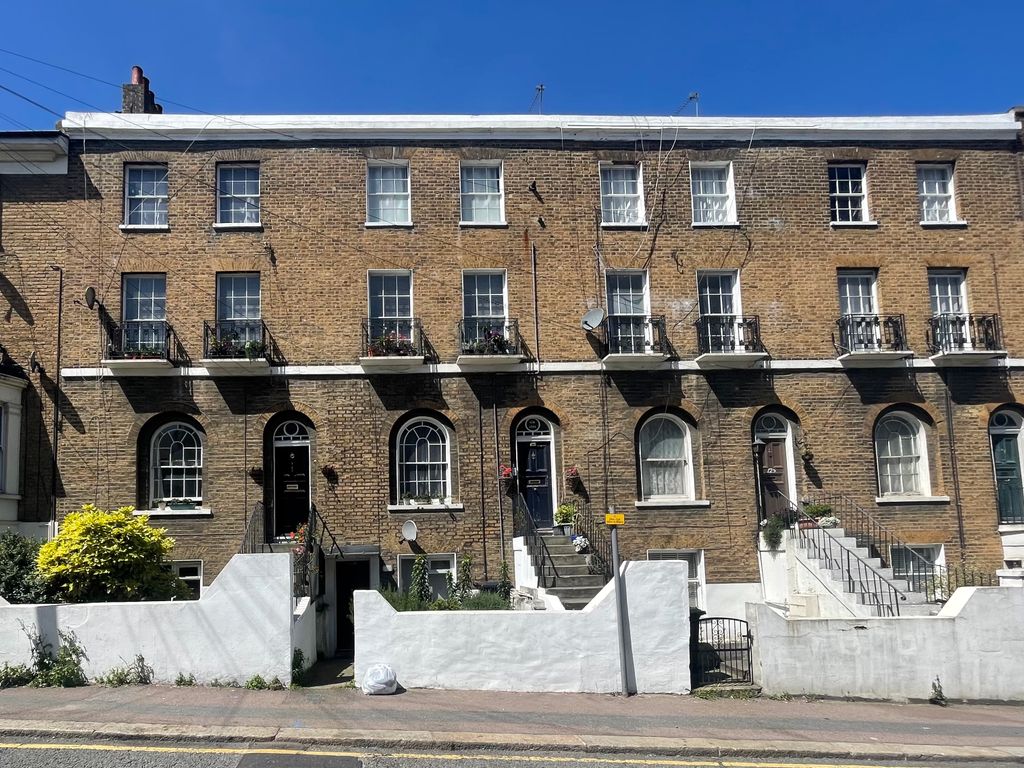 2 bed flat for sale in Windmill Street, Gravesend, Kent. DA12 Zoopla