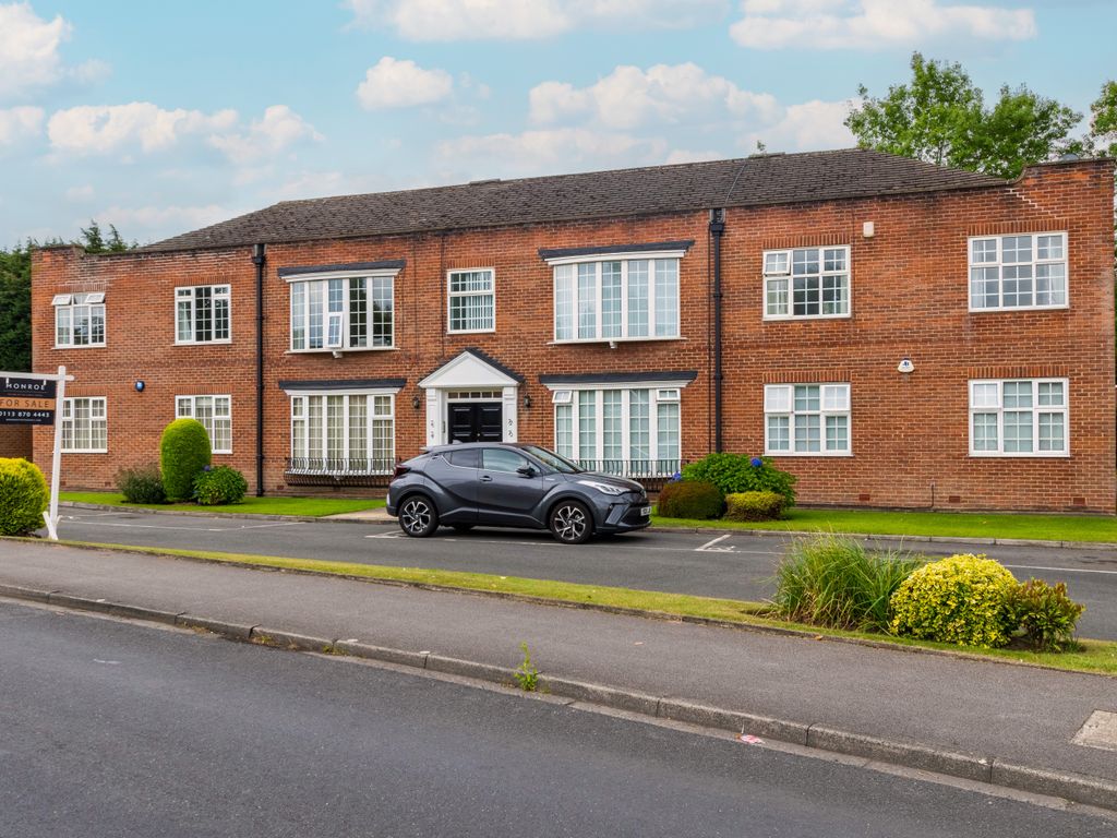 2 bed flat for sale in Sandmoor Lane, Alwoodley, Leeds LS17 Zoopla