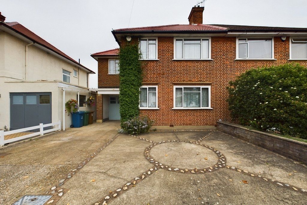 4 bed semidetached house for sale in Eastern Avenue, Pinner HA5, £