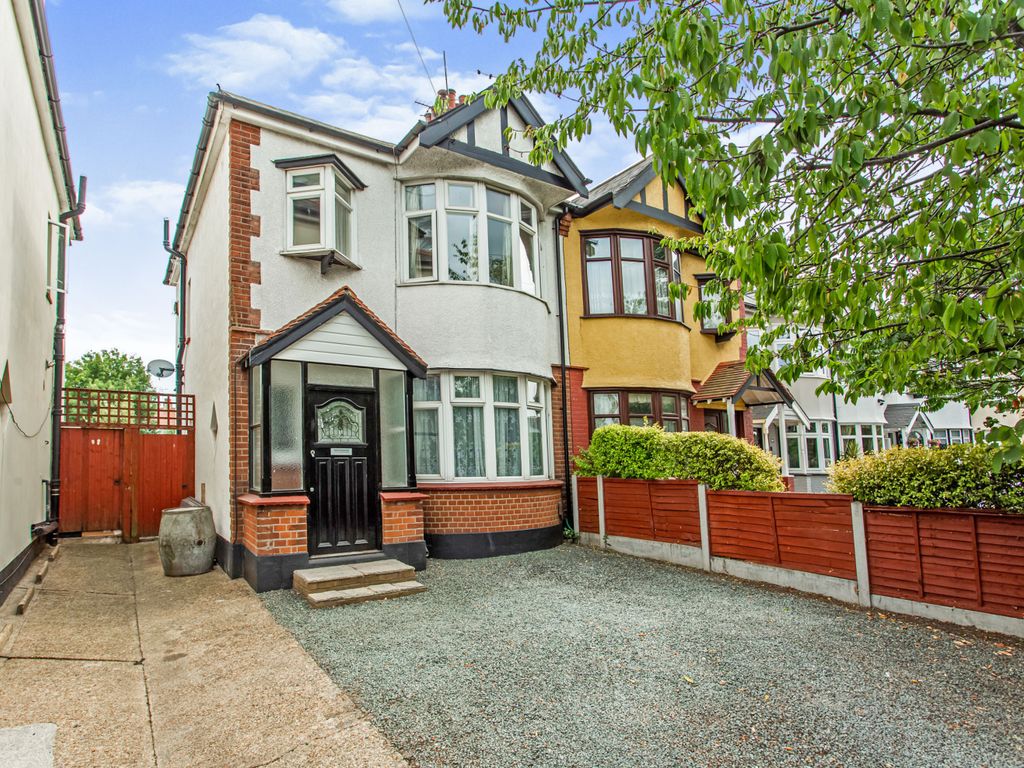 3 bed semidetached house for sale in Eastern Avenue, SouthendOnSea