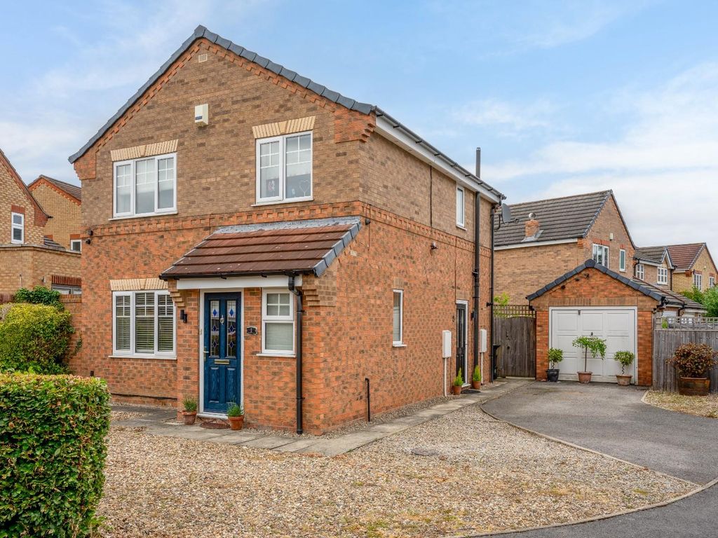 3 bed detached house for sale in Harden Close, York YO30, £395,000 Zoopla