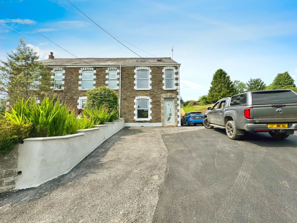 4 bed semidetached house for sale in Mount Pleasant, Felindre, Swansea