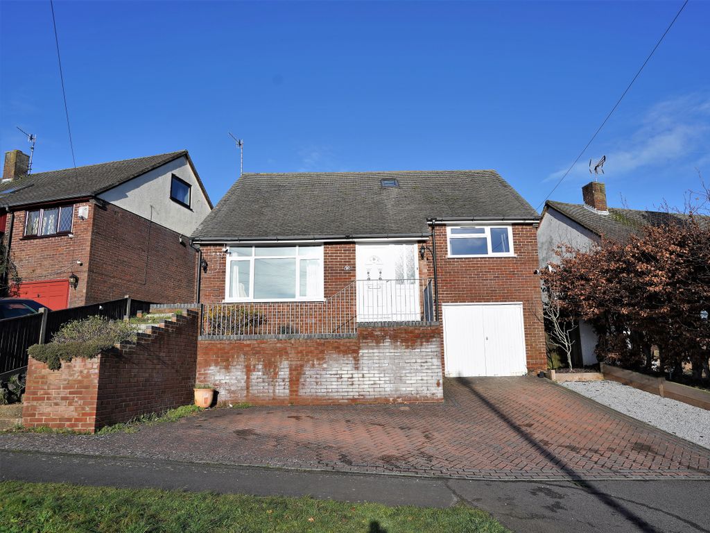 4 bed property for sale in Hillview Road, Hythe, Southampton SO45 Zoopla