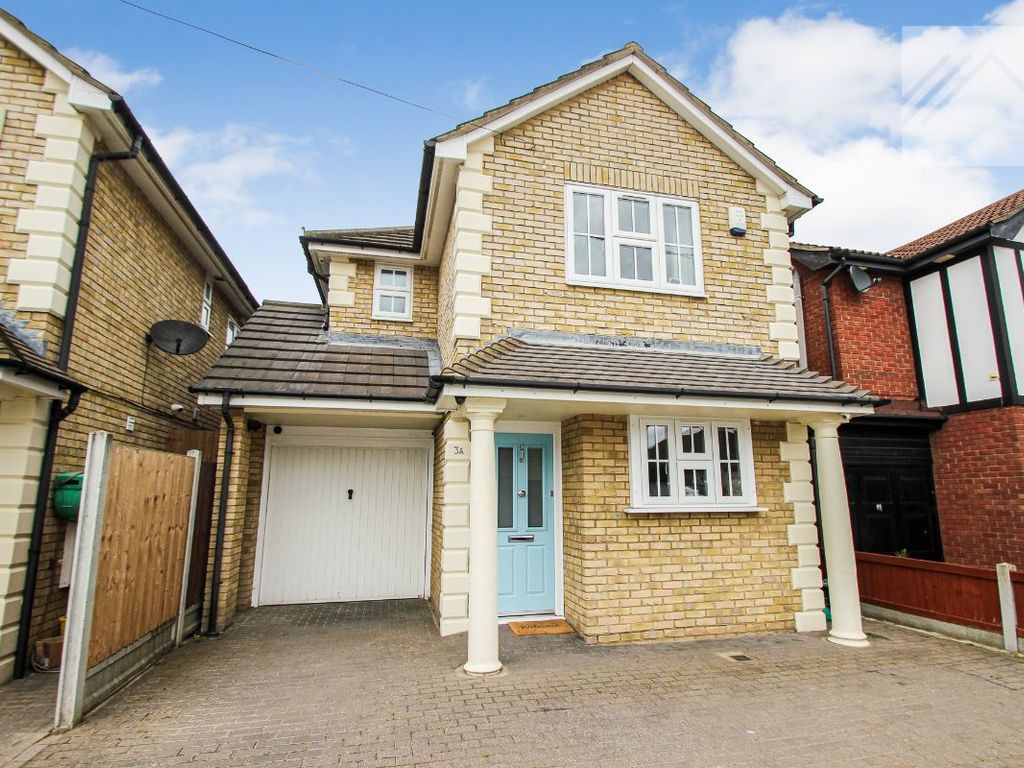 Beverley Avenue, Canvey Island SS8  