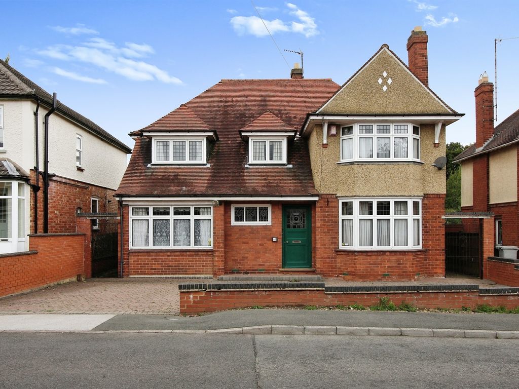 4 bed detached house for sale in Rushton Road, Rothwell, Kettering NN14