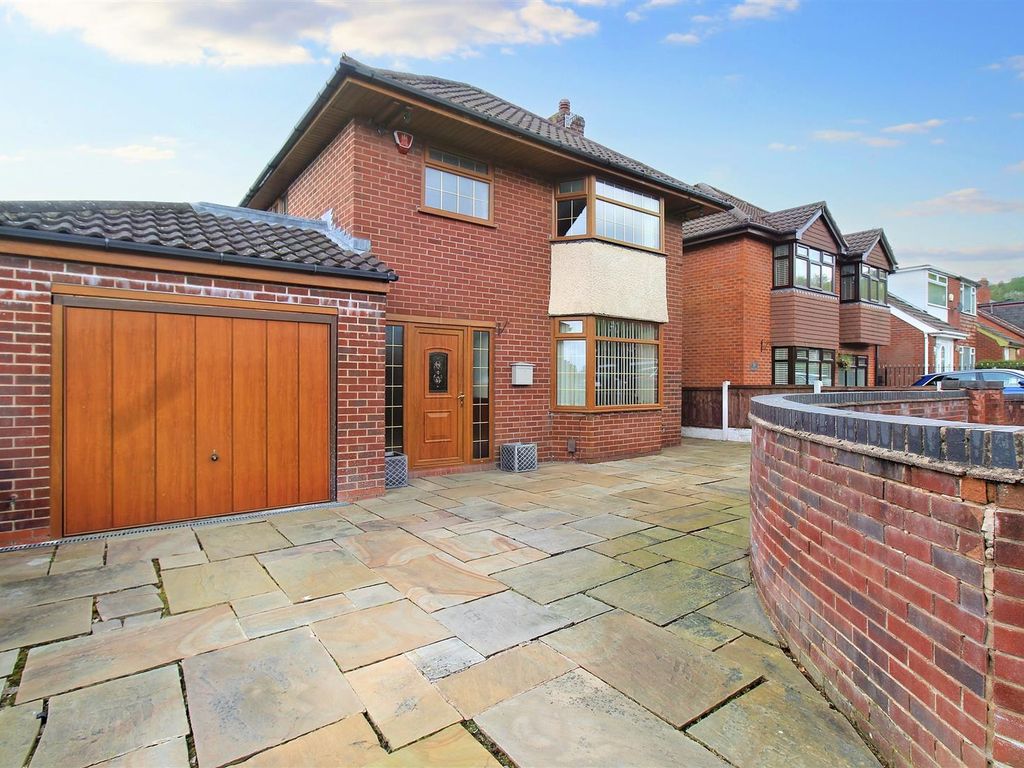 3 bed detached house for sale in Field Avenue, Baddeley Edge, StokeOn