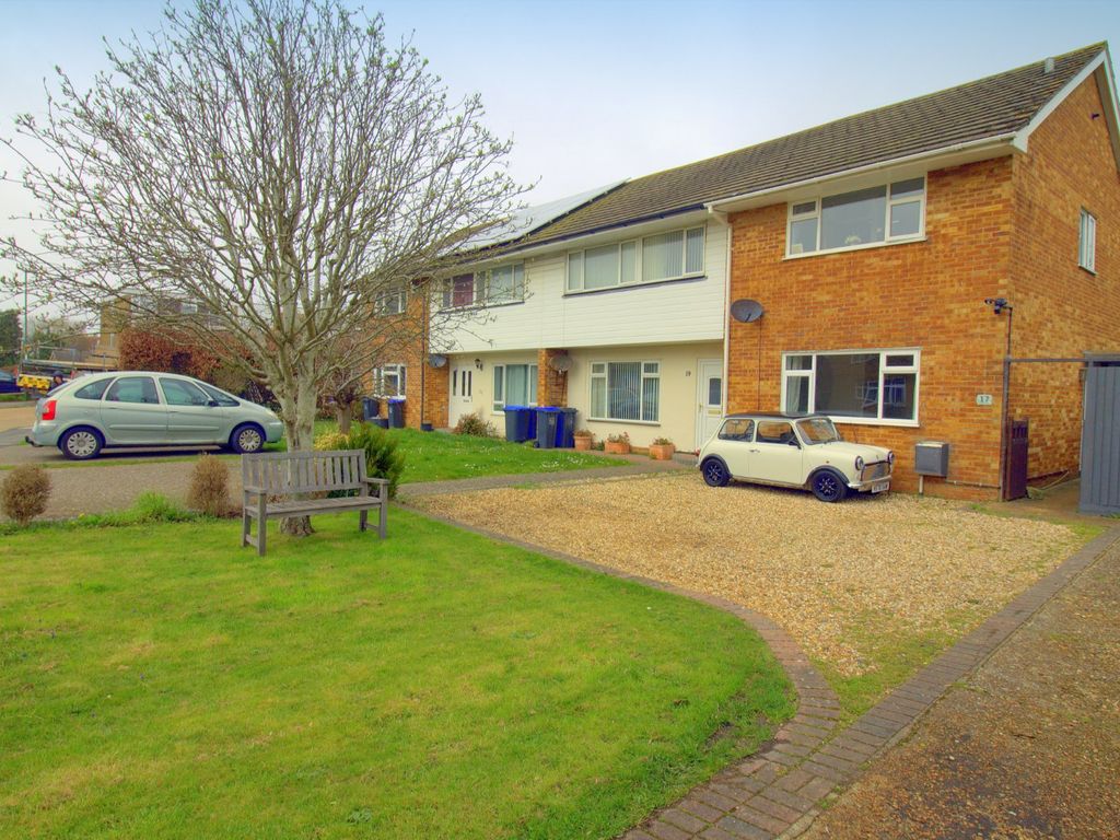 2 bed end terrace house for sale in Penstone Park, Lancing, West Sussex