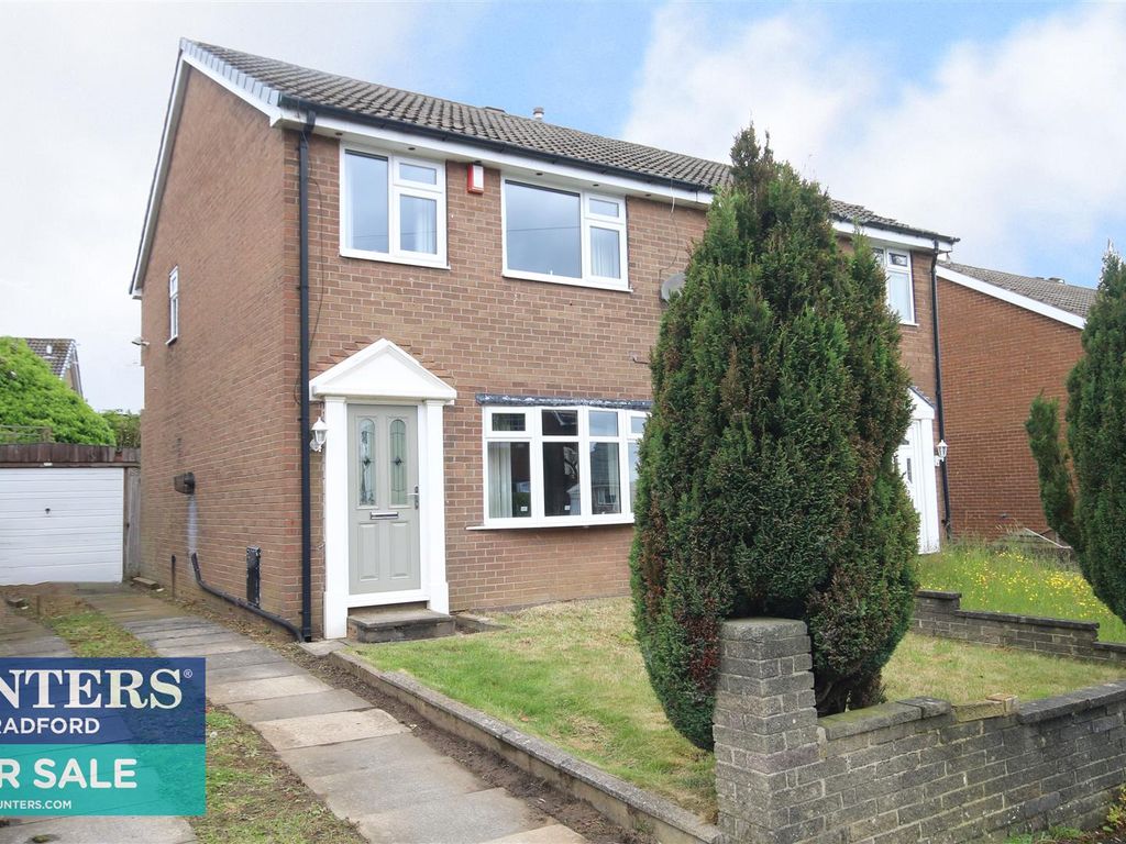 3 bed semidetached house for sale in Rudding Crescent, Bradford BD15