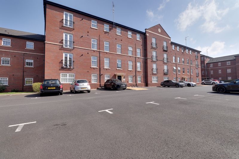 2 bed flat for sale in St. Parkway, Stafford, Staffordshire