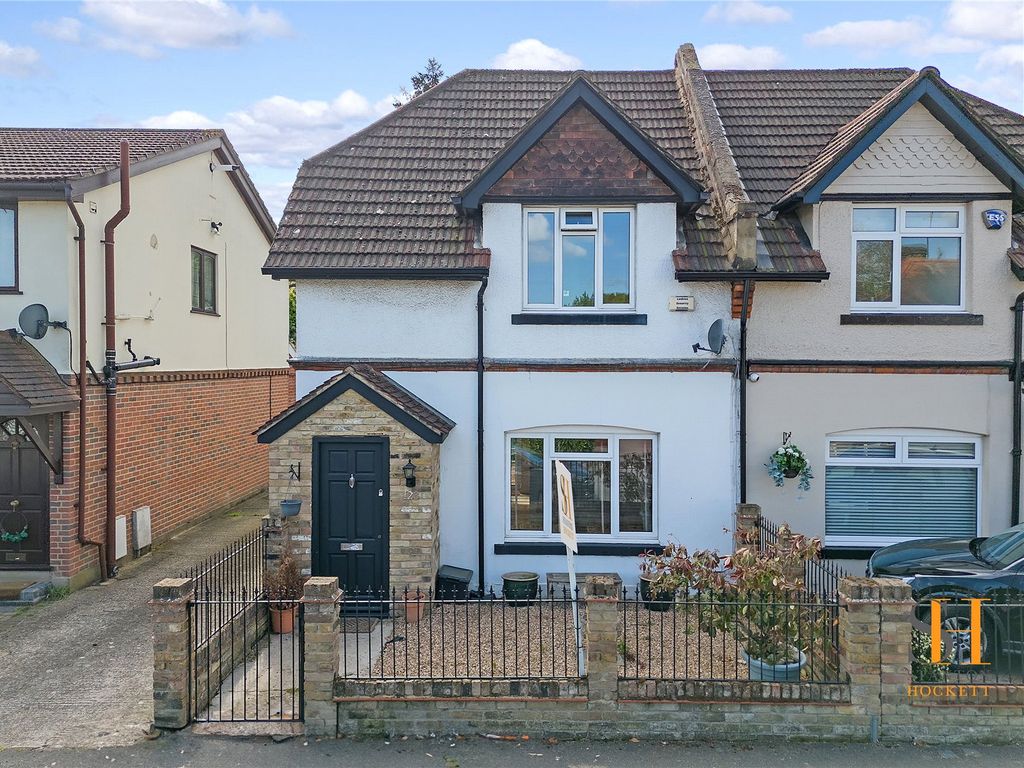 3 bed semidetached house for sale in Long Green, Chigwell IG7, £