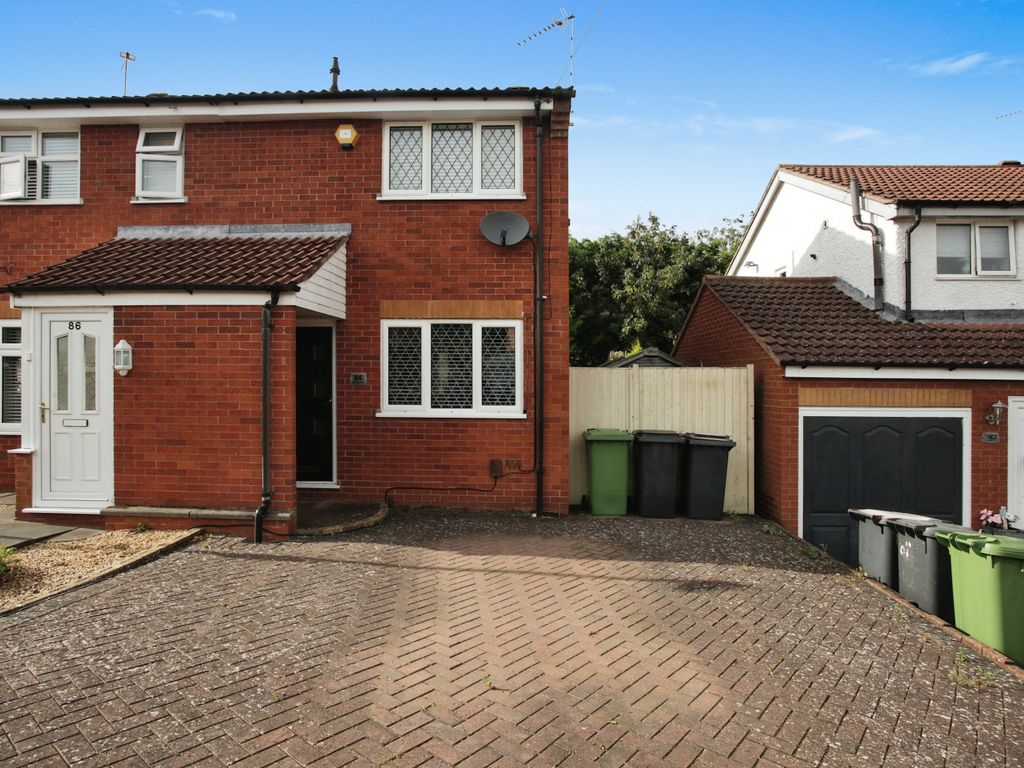 2 bed semidetached house for sale in Frensham Drive, Nuneaton