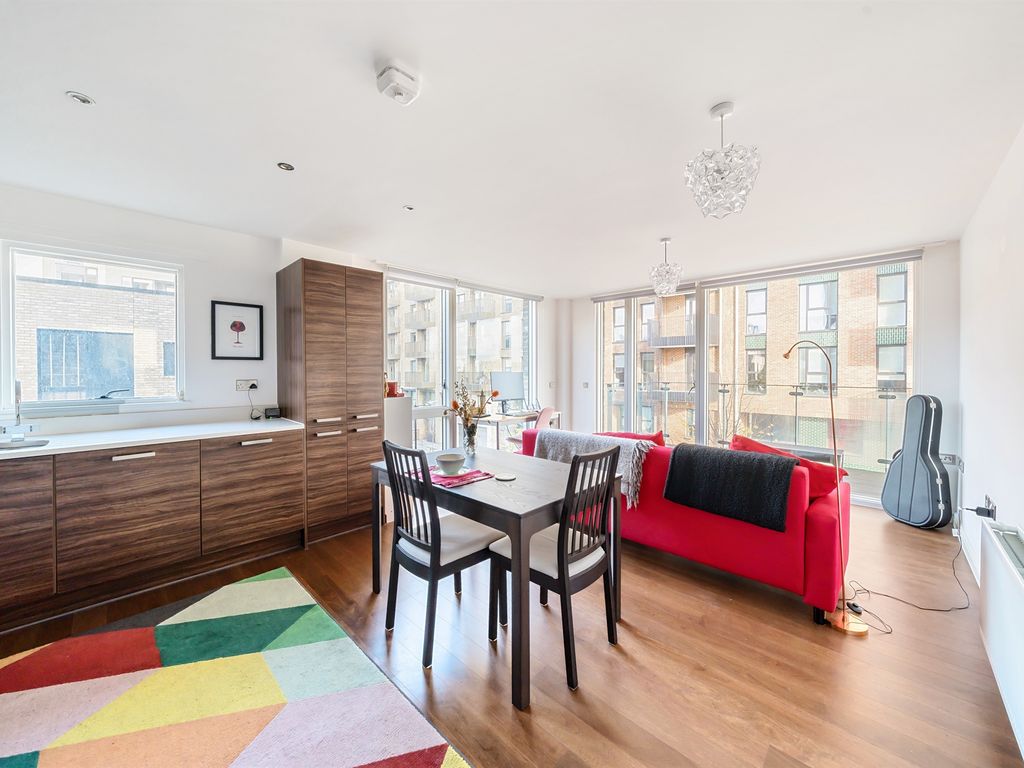 1 bed flat for sale in Albany Road, London SE5, £425,000 Zoopla