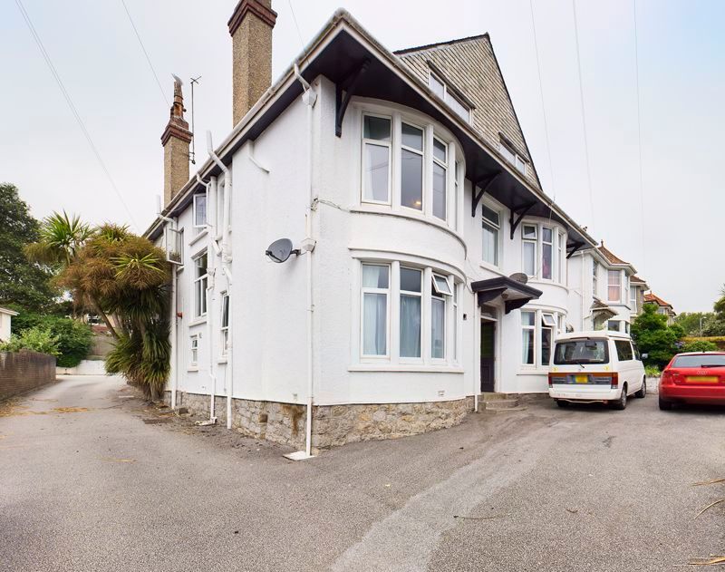 2 bed flat for sale in Dracaena Avenue, Falmouth TR11, £180,000 Zoopla