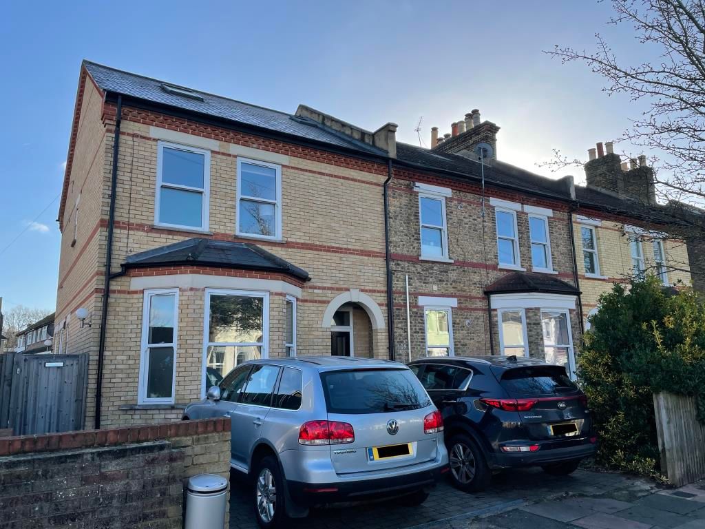 Property for sale in Ground Rents, Flats 15 Tungate House, 109 Marlow