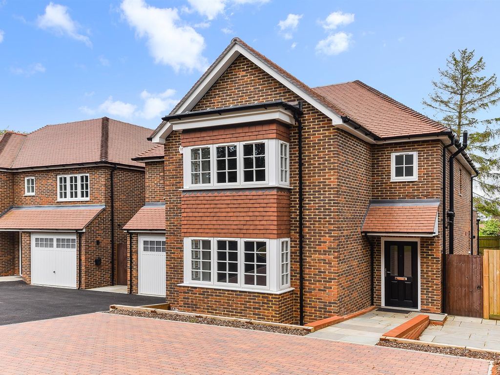 4 bed detached house for sale in Leatherhead Road, Great Bookham, Leatherhead KT23, £1,295,000