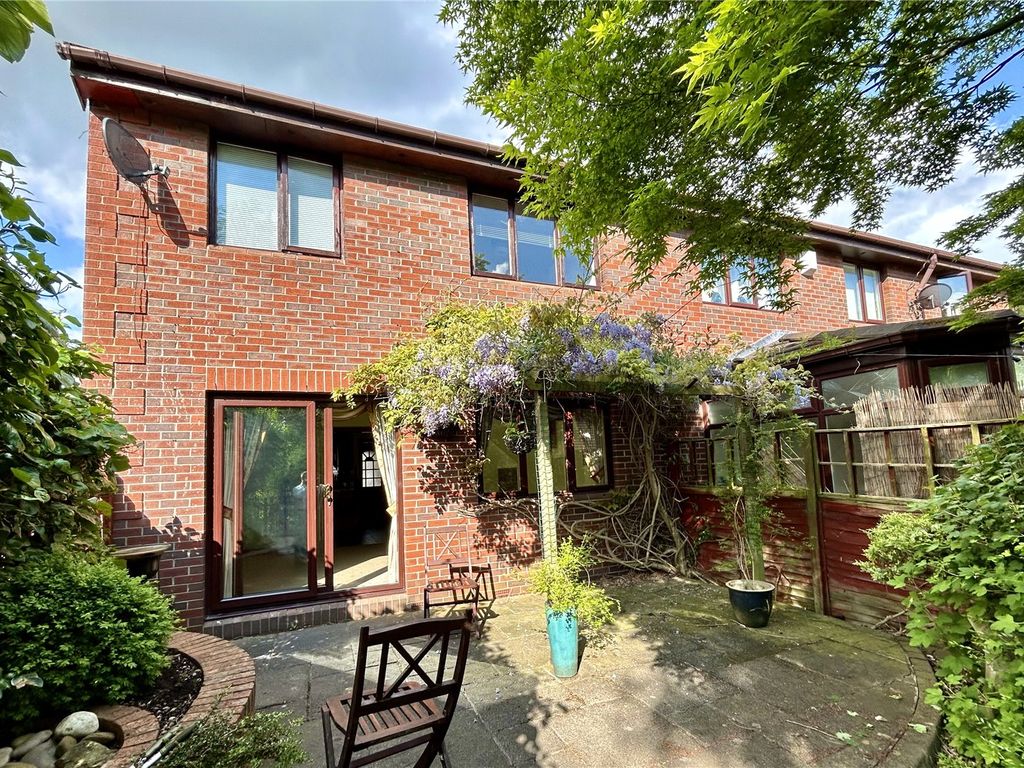 3 bed end terrace house for sale in Fleet Street, Scissett