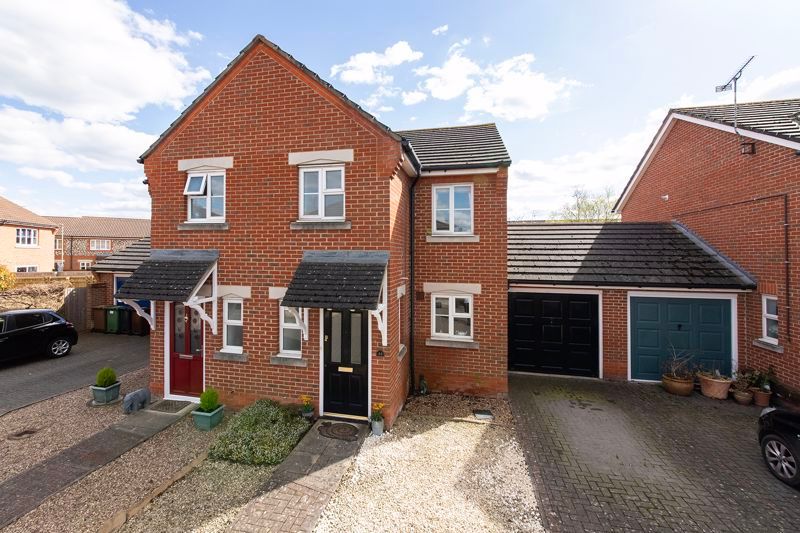 2 bed semidetached house for sale in Abbey Brook, Didcot OX11 Zoopla
