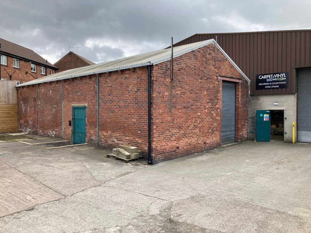 Industrial to let in The Sugar Store Croft Mills, Batley Road