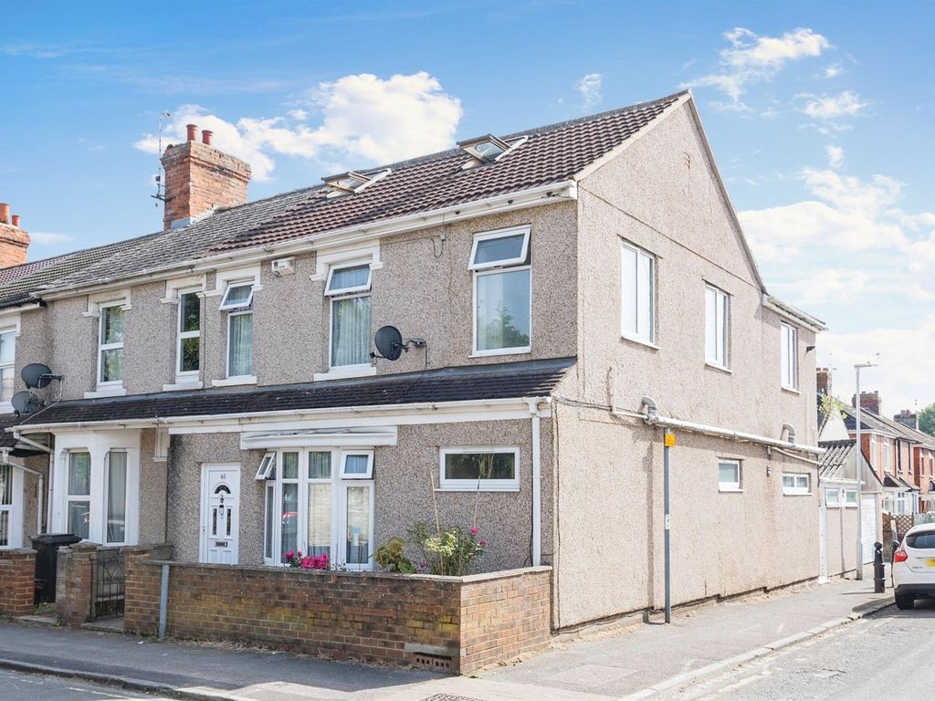 3 bed semidetached house for sale in Montagu Street, Swindon SN2 Zoopla