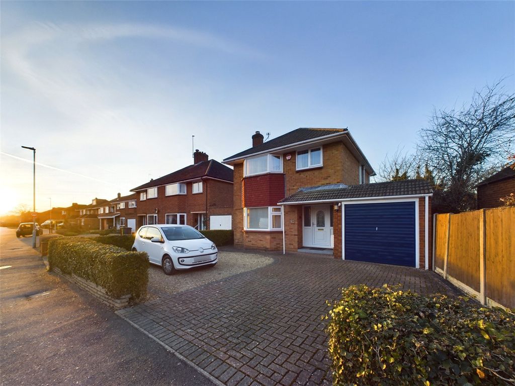 3 bed detached house for sale in Morley Avenue, Churchdown, Gloucester