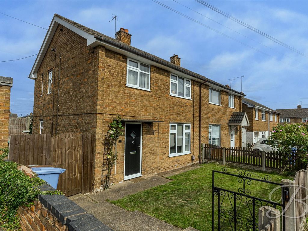 3 bed semidetached house for sale in Laxton Drive, Meden Vale