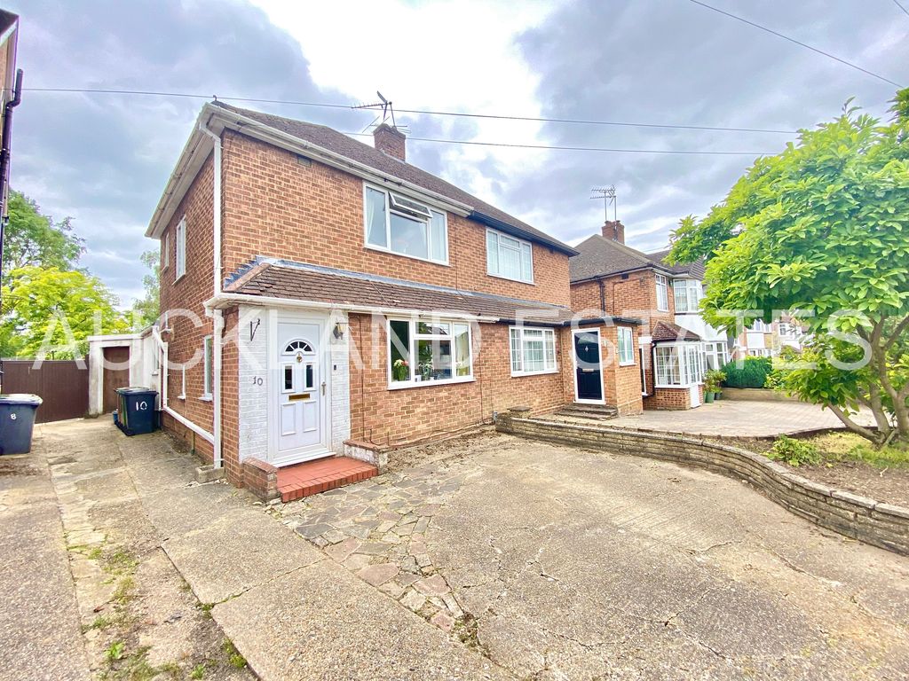 2 bed semidetached house for sale in Oulton Crescent, Potters Bar EN6