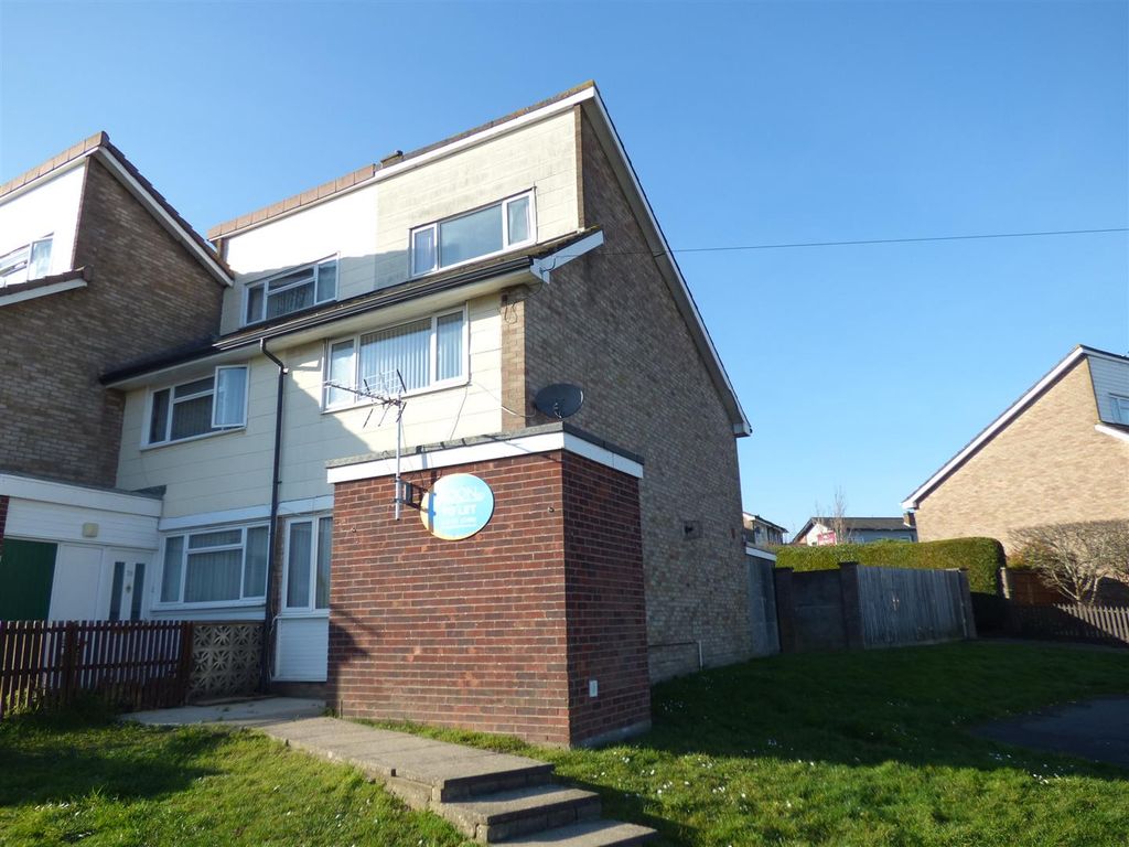 3 bed detached house to rent in Middle Way, Bulwark, Chepstow NP16 Zoopla