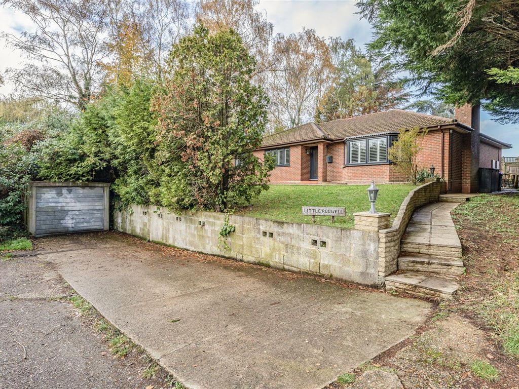 4 bed detached bungalow for sale in Rowtown, Addlestone KT15, £840,000