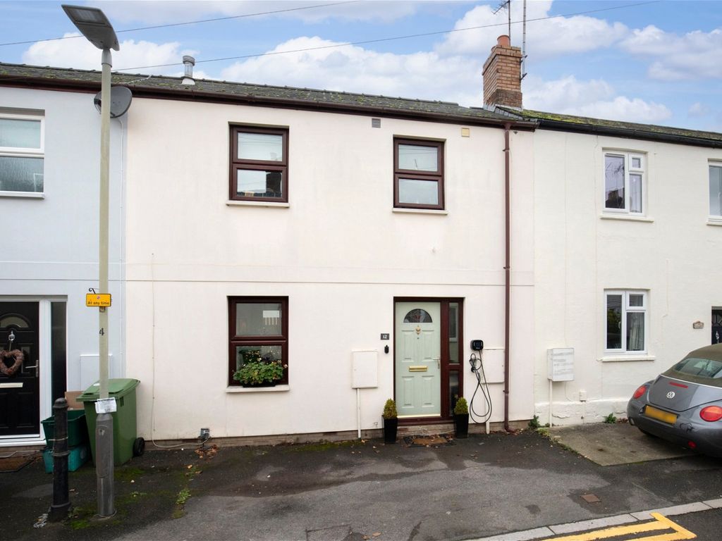 3 bed terraced house for sale in Sidney Street, Cheltenham GL52, £