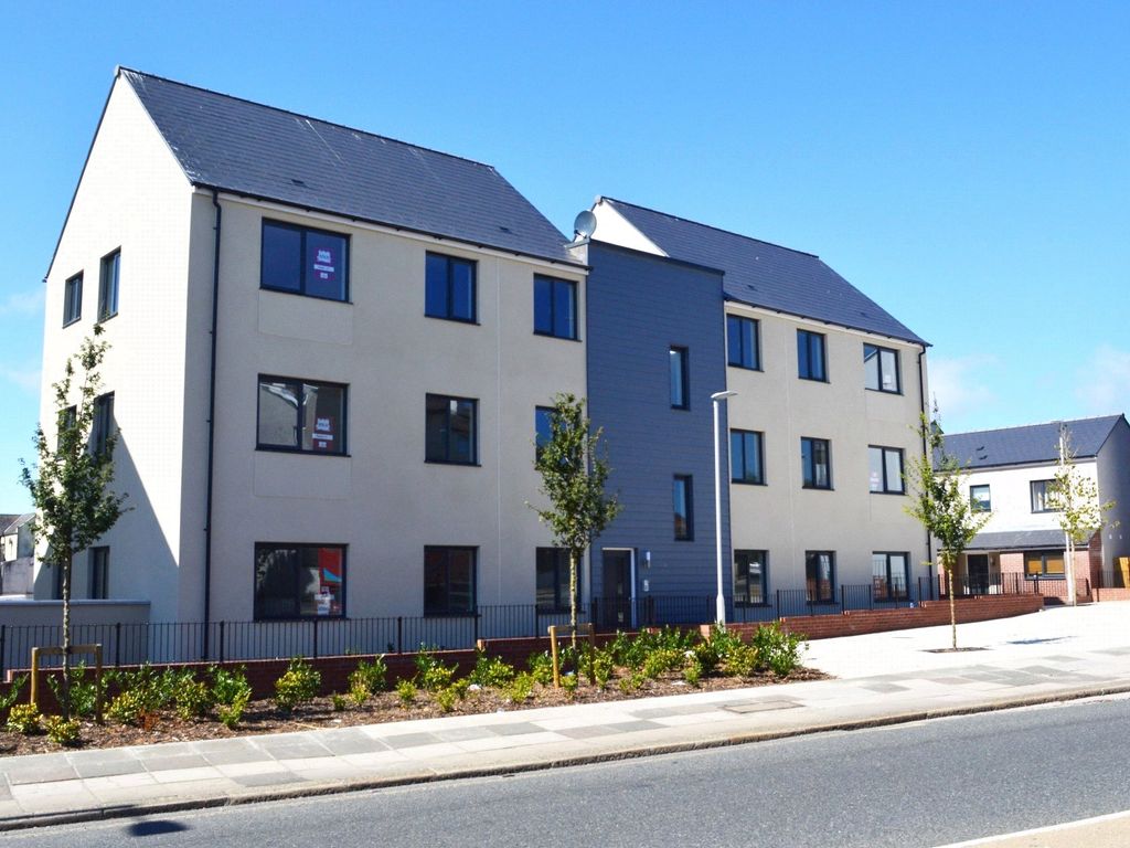 2 bed flat to rent in Park Avenue, Devonport, Plymouth, Devon PL1, £890