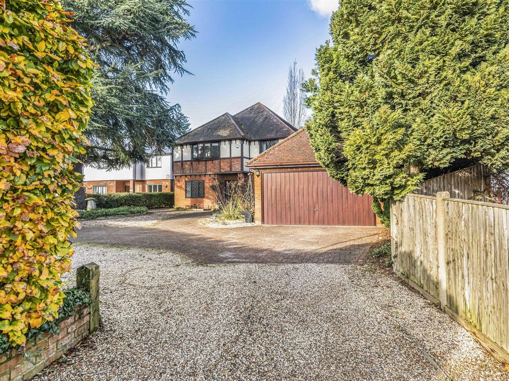 4 bed detached house for sale in St. Andrews Road, HenleyOnThames RG9