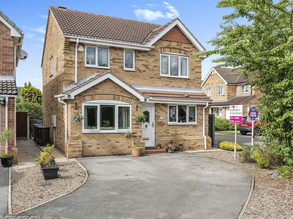 4 bed detached house for sale in Rowan Close, Goldthorpe, Rotherham S63