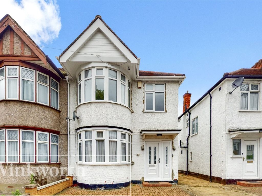 4 bed semidetached house for sale in Oakfield Avenue, Harrow, Middx