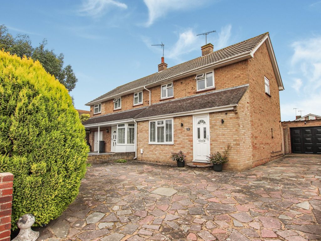 2 bed semidetached house for sale in The Strand, GoringBySea