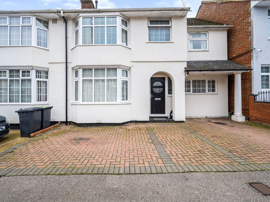 St Mildreds Avenue Luton LU3  