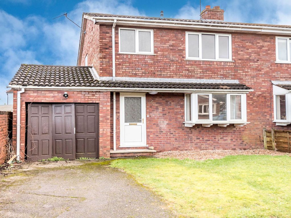 3 bed semidetached house for sale in Victoria Street, Dronfield S18, £