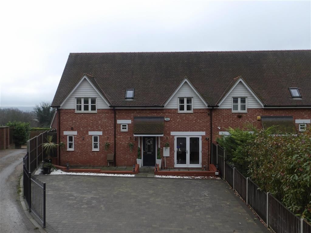 4 bed semidetached house for sale in The Street, Detling, Maidstone