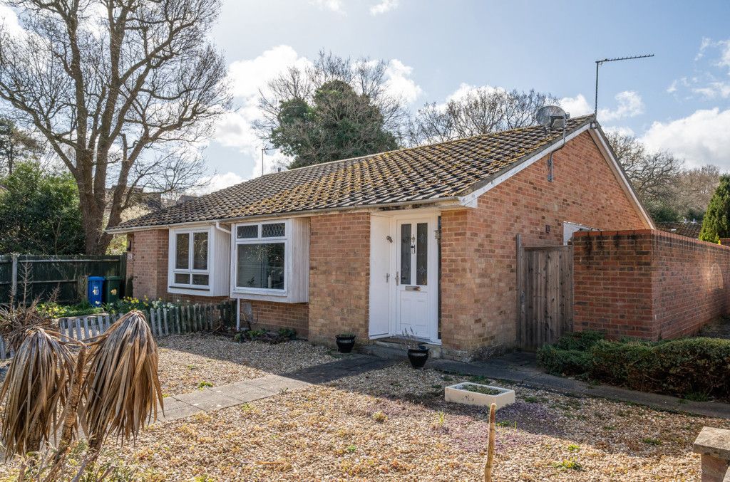 2 bed bungalow for sale in Knightswood, Bracknell, Berkshire RG12 Zoopla
