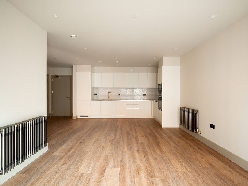 1 bed flat to rent in The Sessile, 18 Ashley Road, London N17, £2,375