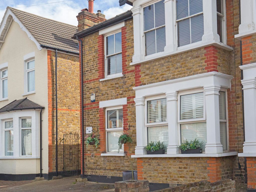 2 bed for sale in Broomfield Road, Surbiton KT5 Zoopla