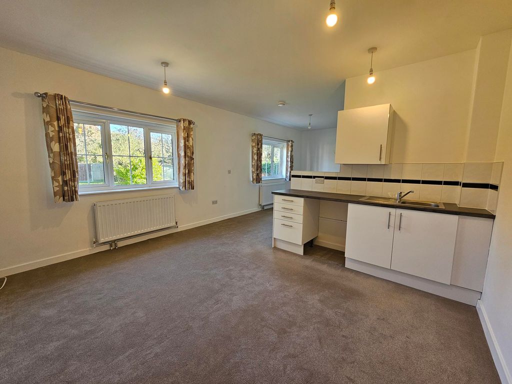 Studio to rent in The Street, Weeley, ClactonOnSea CO16 Zoopla