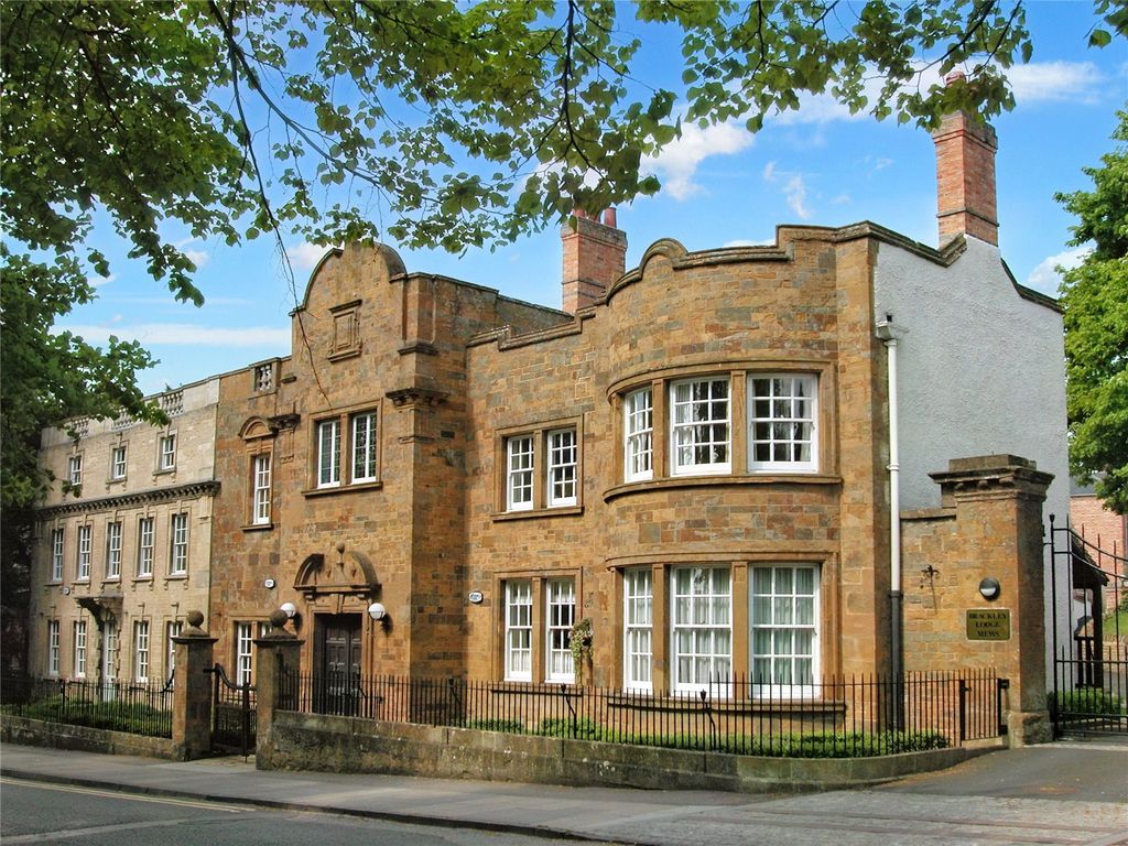 Brackley Lodge Mews, Brackley NN13  