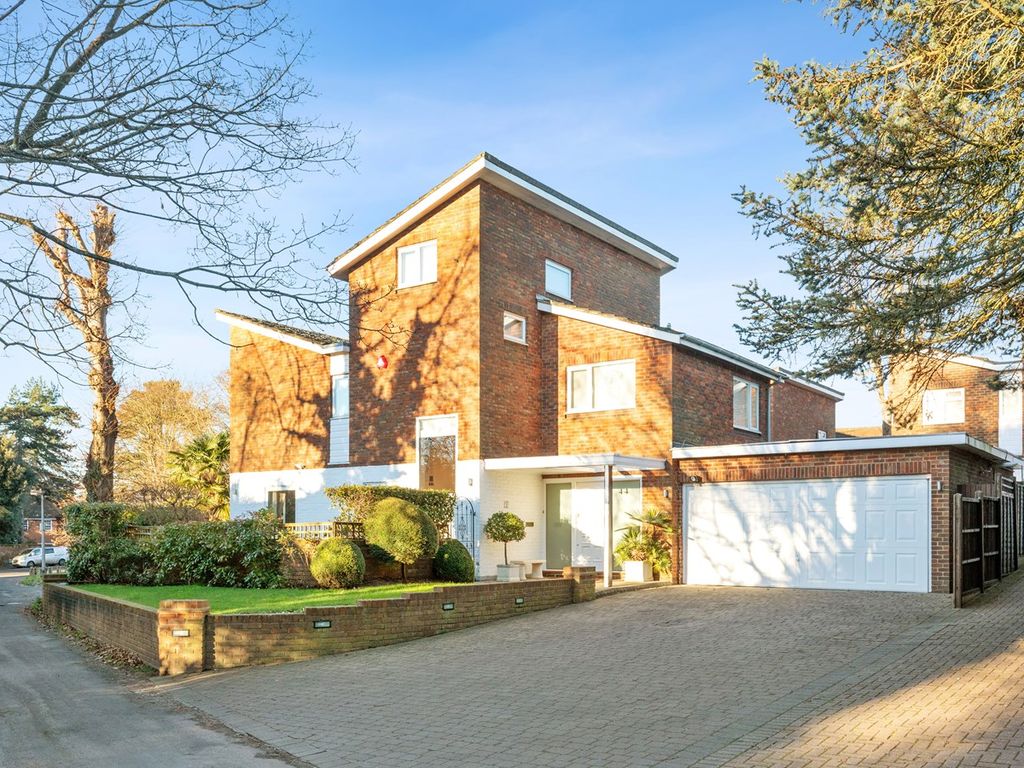 4 bed property for sale in Little Common, Stanmore HA7, £1,500,000 Zoopla