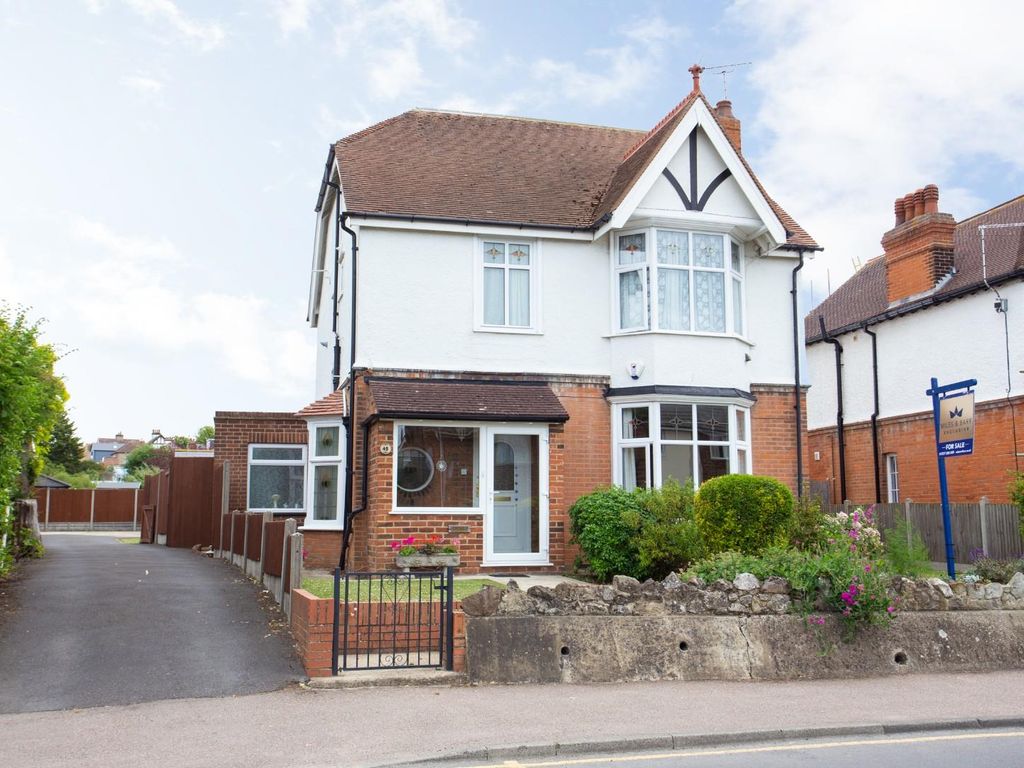 5 bed detached house for sale in Old Bridge Road, Whitstable CT5 Zoopla