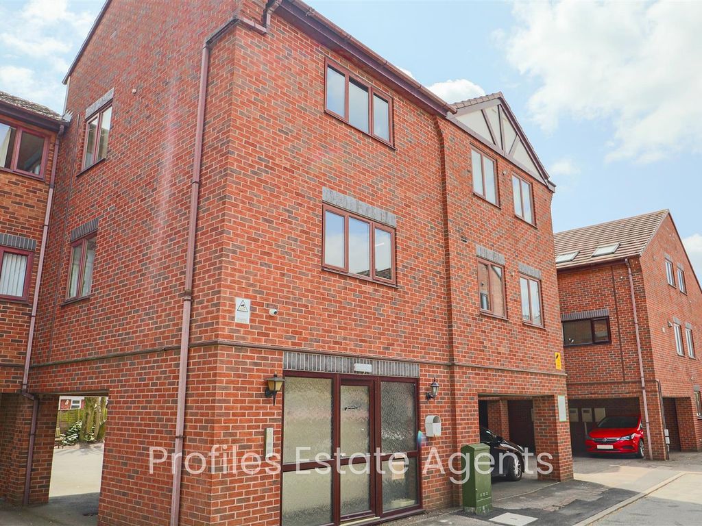 1 bed flat for sale in Granville Gardens, Hinckley LE10 Zoopla