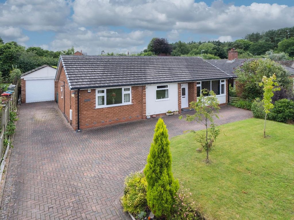 3 bed detached bungalow for sale in Ashton Road, Norley, Frodsham WA6