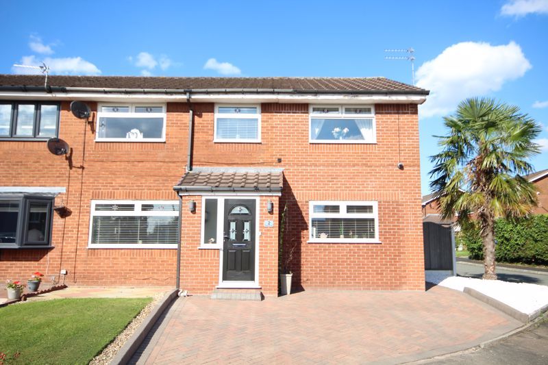 4 bed semidetached house for sale in Whitehouse Close, Hopwood